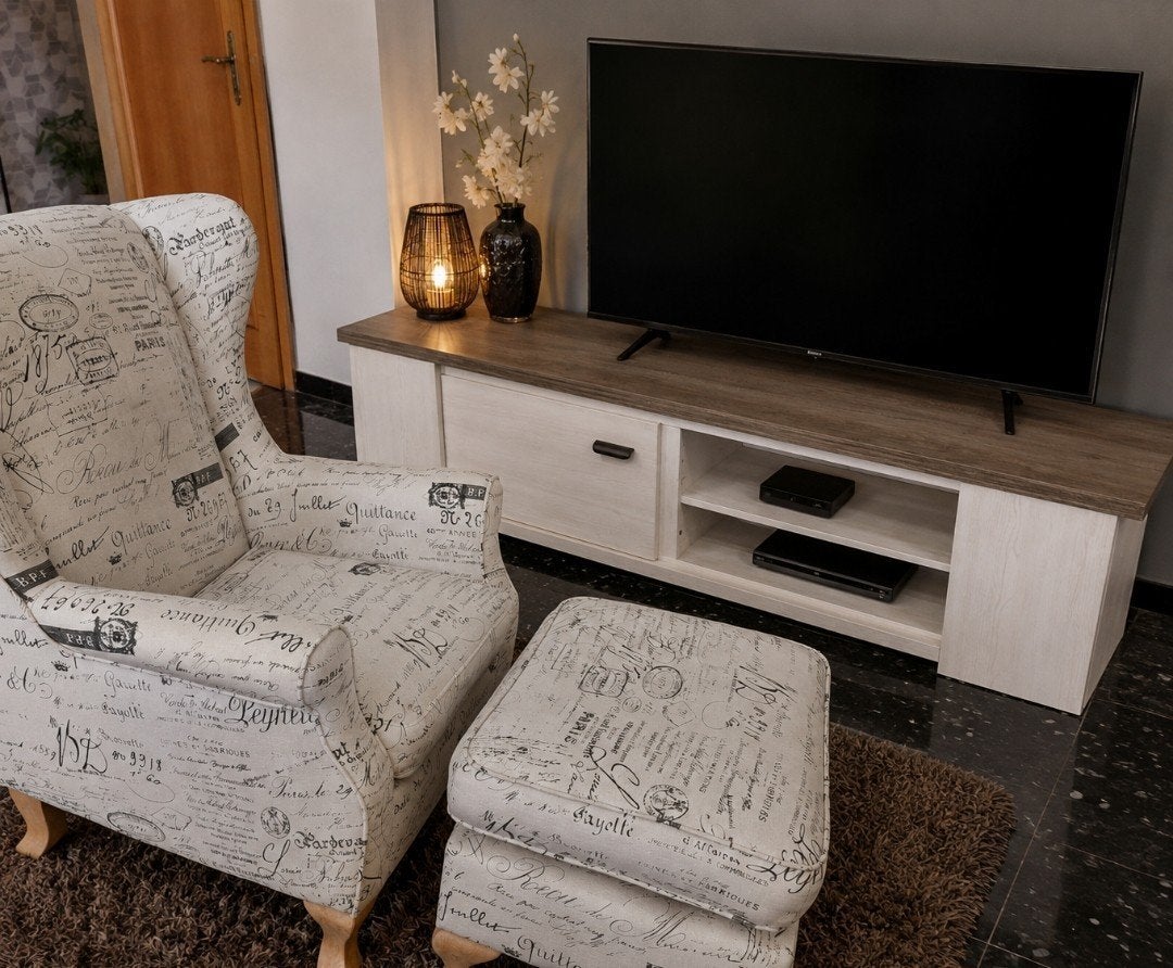 Mooie set :  comfortabele fauteuil + tv tafel, Antiek en Kunst, Ophalen