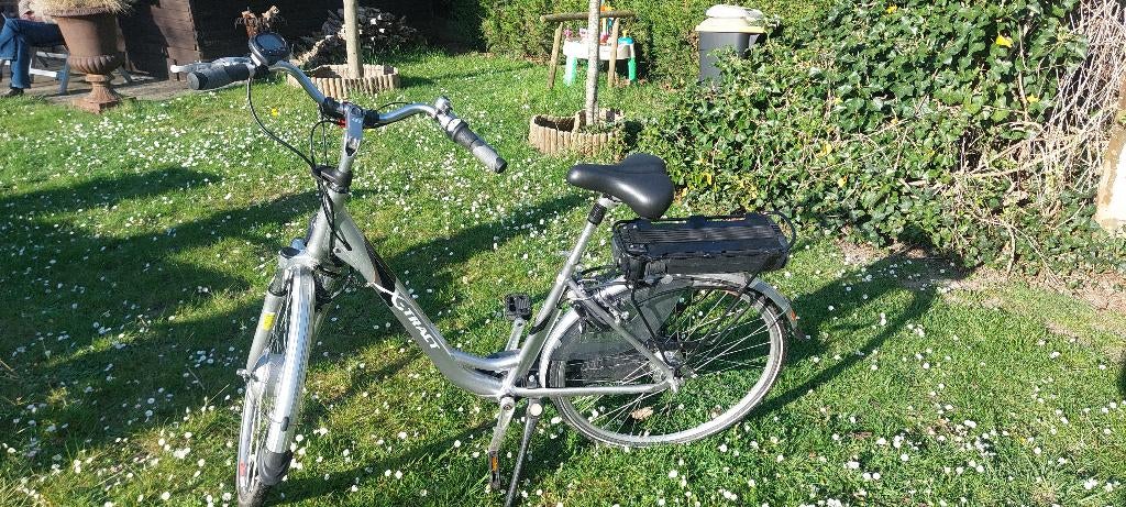 Elektrische fiets, Fietsen en Brommers, Fietsen | Dames | Damesfietsen, Gebruikt, Velgrem, Versnellingen, 50 tot 53 cm