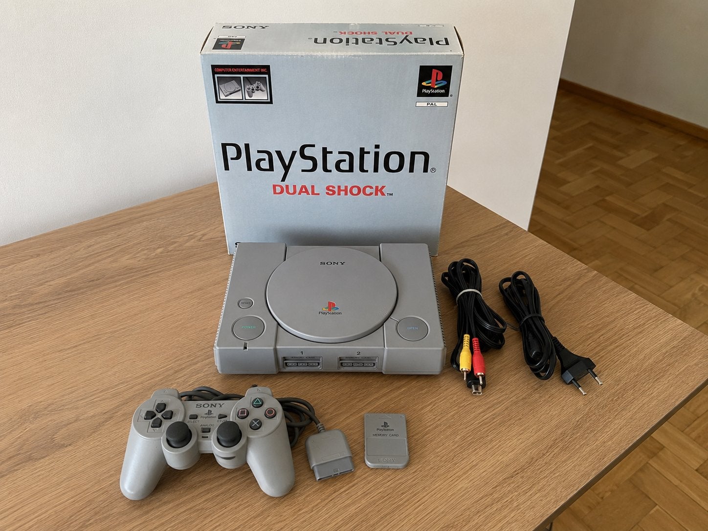 Sony PlayStation 1 PS1 Dual Shock Pack originele doos + bon, Games en Spelcomputers, Spelcomputers | Sony PlayStation 1, Ophalen