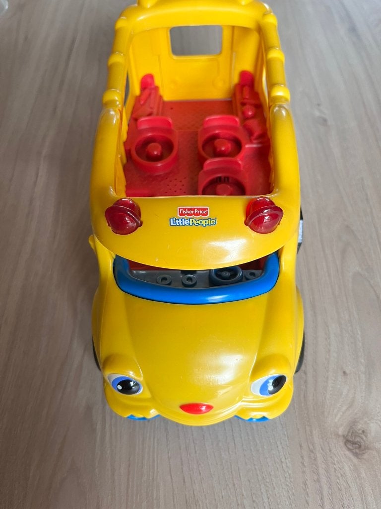 Fisher Price bus en toebehoren, Ophalen