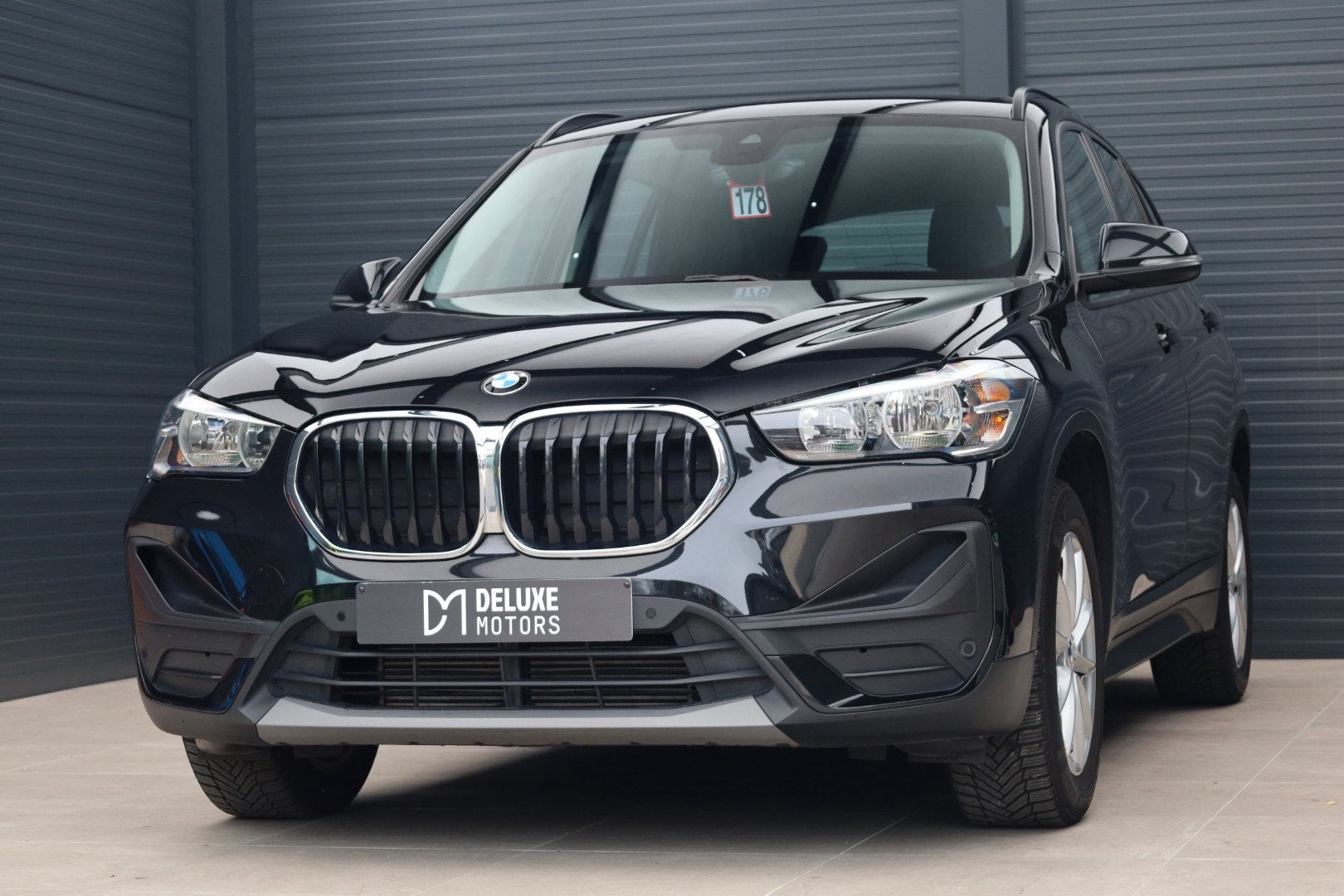 BMW X1 sDrive16d Navi Leder Cruise Pdc Airco Garantie, Auto's, BMW, Zwart, Leder, Bedrijf, 5 deurs