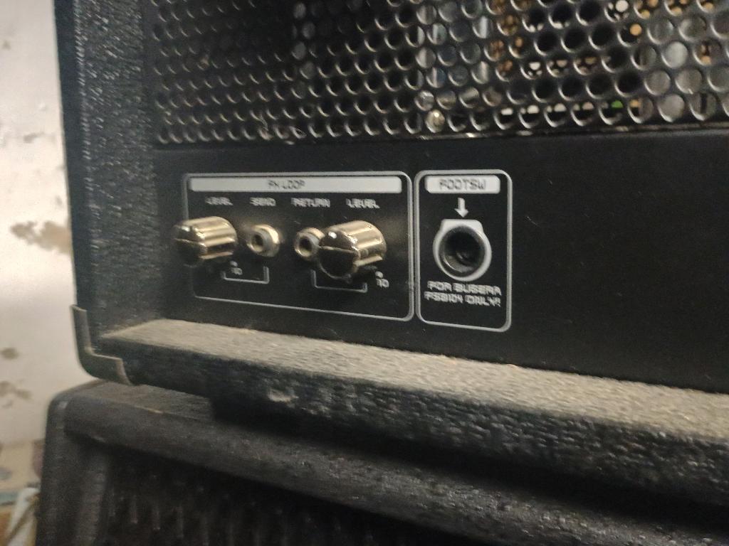 Tête d'amplificateur Hughes & Kettner Matrix 100, Muziek en Instrumenten, Versterkers | Bas en Gitaar, Ophalen, Gebruikt, Gitaar