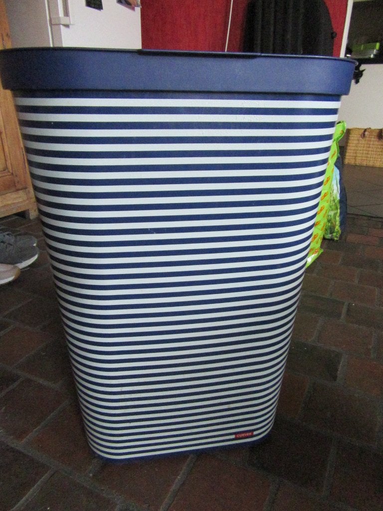 manne à linge sale en plastique, Maison & Meubles, Enlèvement, Utilisé