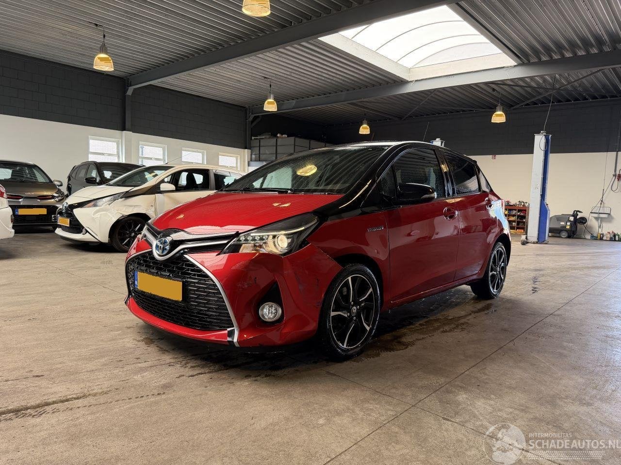 Toyota Yaris 1.5 Hybrid Dynamic 81.000 KM! (bj 2016), Auto diversen, Ongevalwagen, Automaat, 1497 cc, Toyota-Allee 2 ,50858, Köln, Deutschland