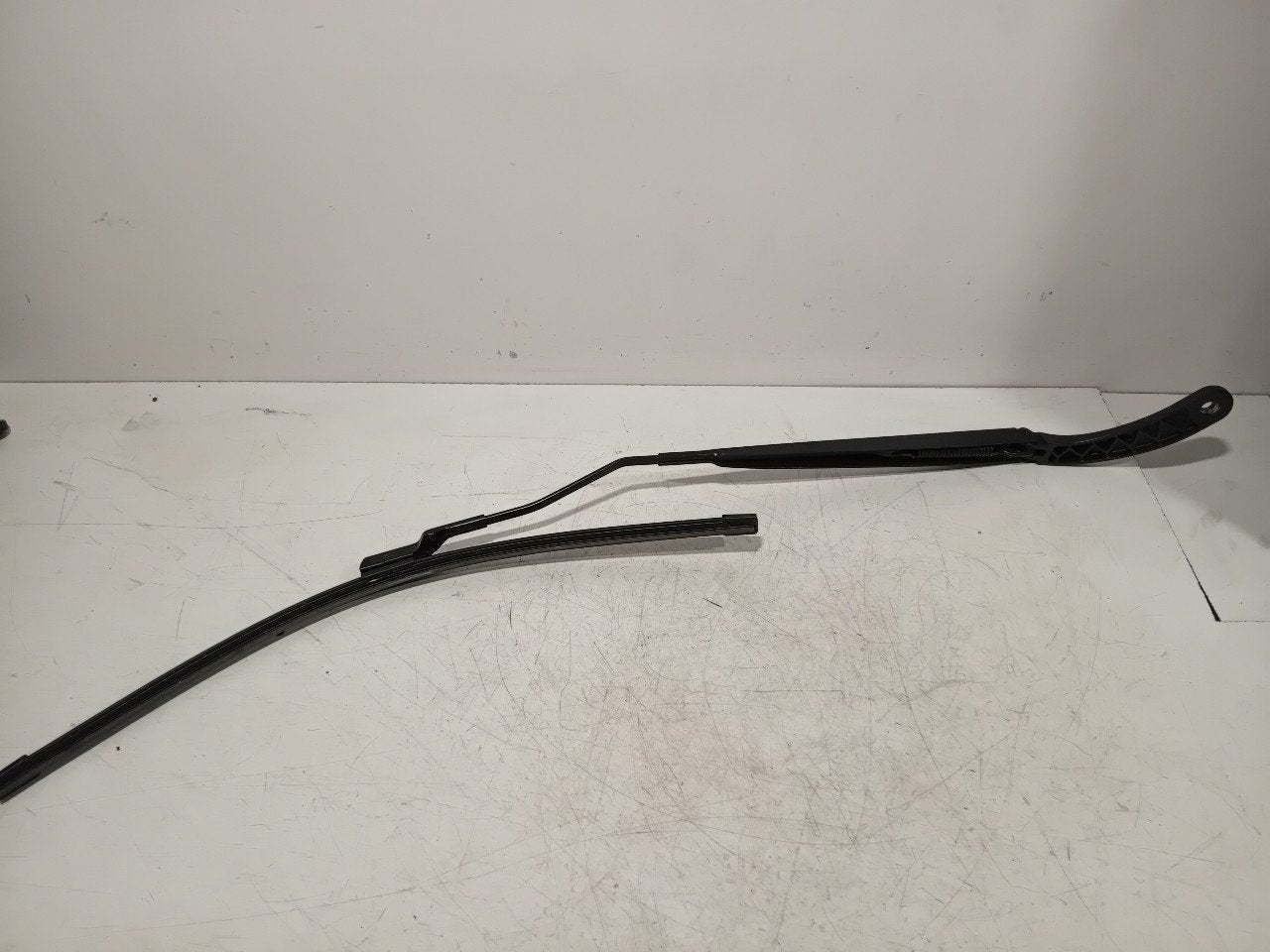 Ruitenwisserarm rechts voor Renault Master, Onderdelen@venauto.nl, Van der Ven Autorecycling B.V., Ettenseweg 76, 4706 PB Roosendaal, The Netherlands
