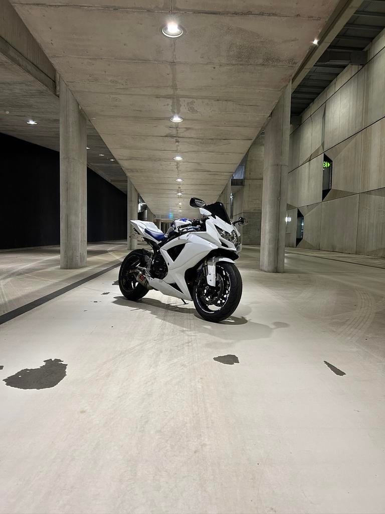 Gsxr600 k8 A2, Motoren, Motoren | Suzuki, Particulier, Super Sport, 12 t/m 35 kW, 4 cilinders, Minimaal motorrijbewijs A2, LED Verlichting