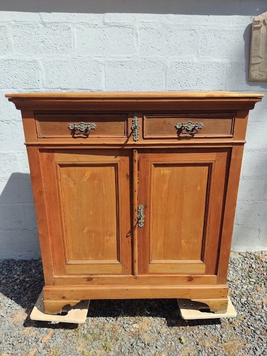 Ancien buffet, Enlèvement
