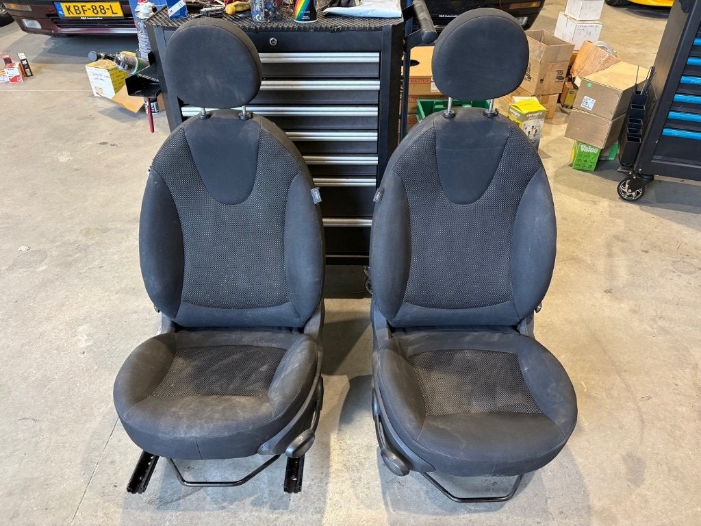Voorstoelen Mini Clubman R55 met airbag, Autos : Pièces & Accessoires, Enlèvement, Utilisé, Mini