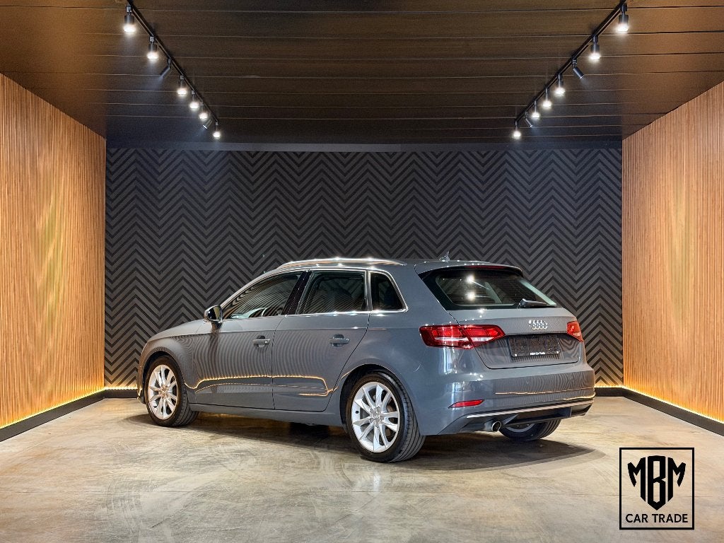 ✅Audi A3 Sportback 1.0 TFSI Design GARANTIE Navi PDC CruiseC, Auto's, Audi, Voorwielaandrijving, Stof, 107 g/km, Bedrijf