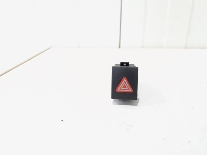 Paniekverlichtings Schakelaar van een Volkswagen Polo, Auto-onderdelen, Dashboard en Schakelaars, Volkswagen, Gebruikt, 3 maanden garantie