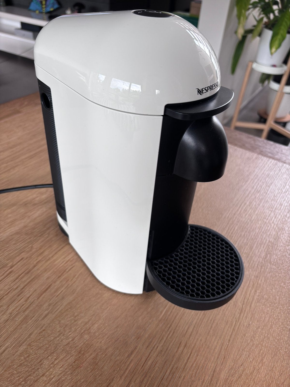 Nespresso Vertuo Plus zo goed als nieuw, Ophalen, Zo goed als nieuw