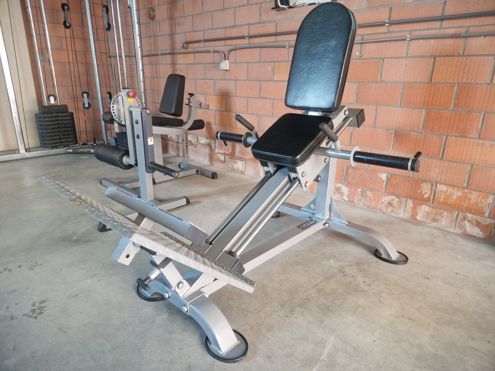 powertec compacte legpress + calf raise, Sport en Fitness, Ophalen, Krachtstation, Zo goed als nieuw, Metaal