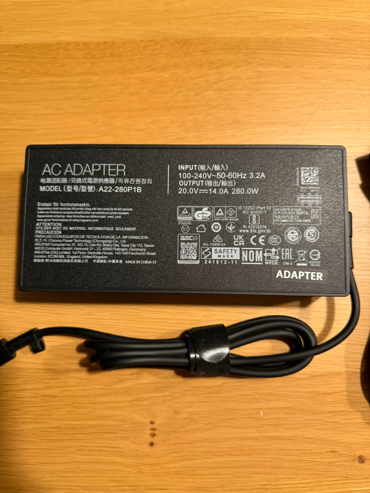 Oplader asus rectangle, Ophalen of Verzenden, Nieuw