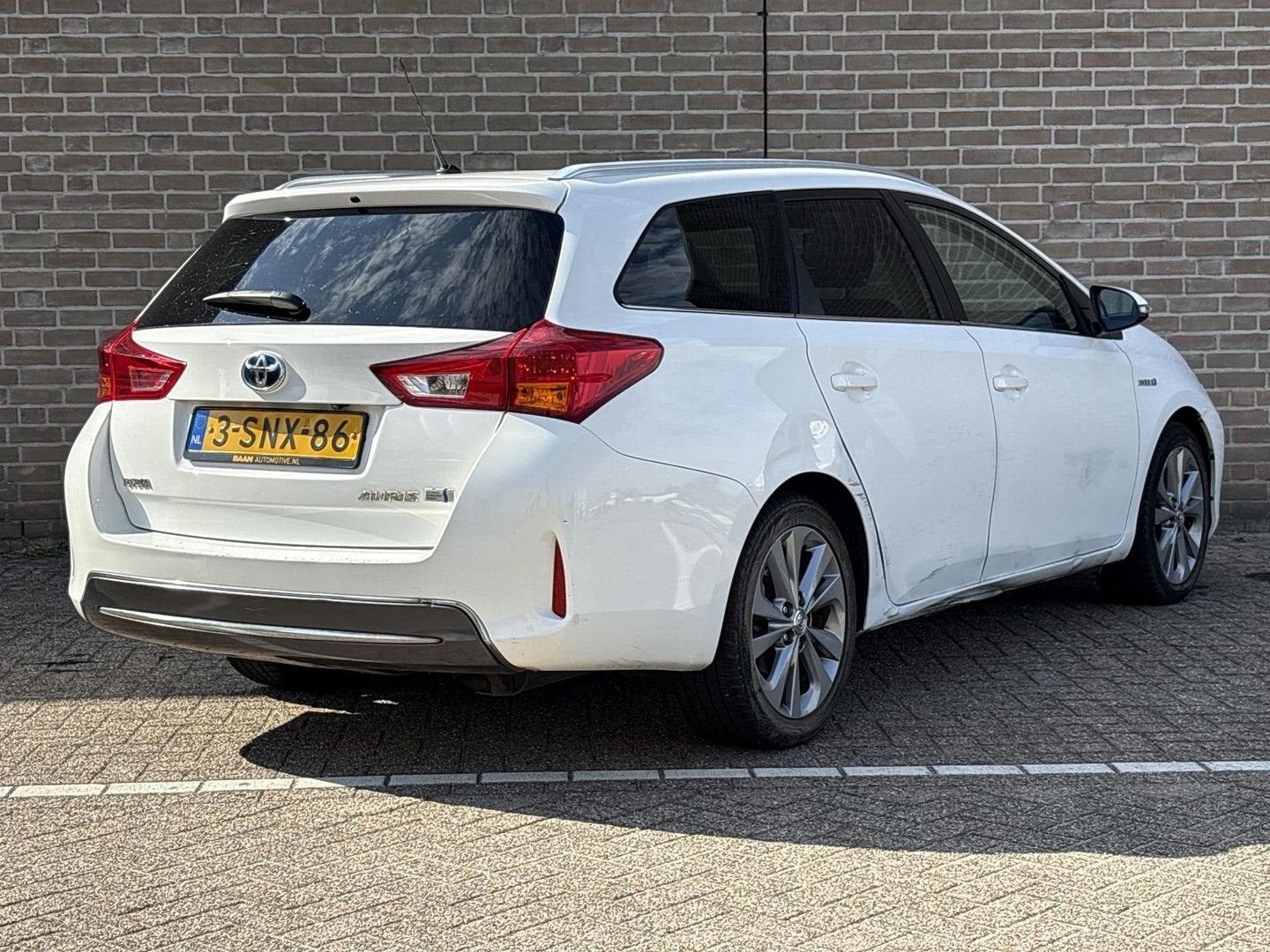 Toyota Auris Touring Sports 1.8 Hybrid Lease | Pano | Climat, Auto's, Toyota, Automaat, Wit, Bedrijf, Break
