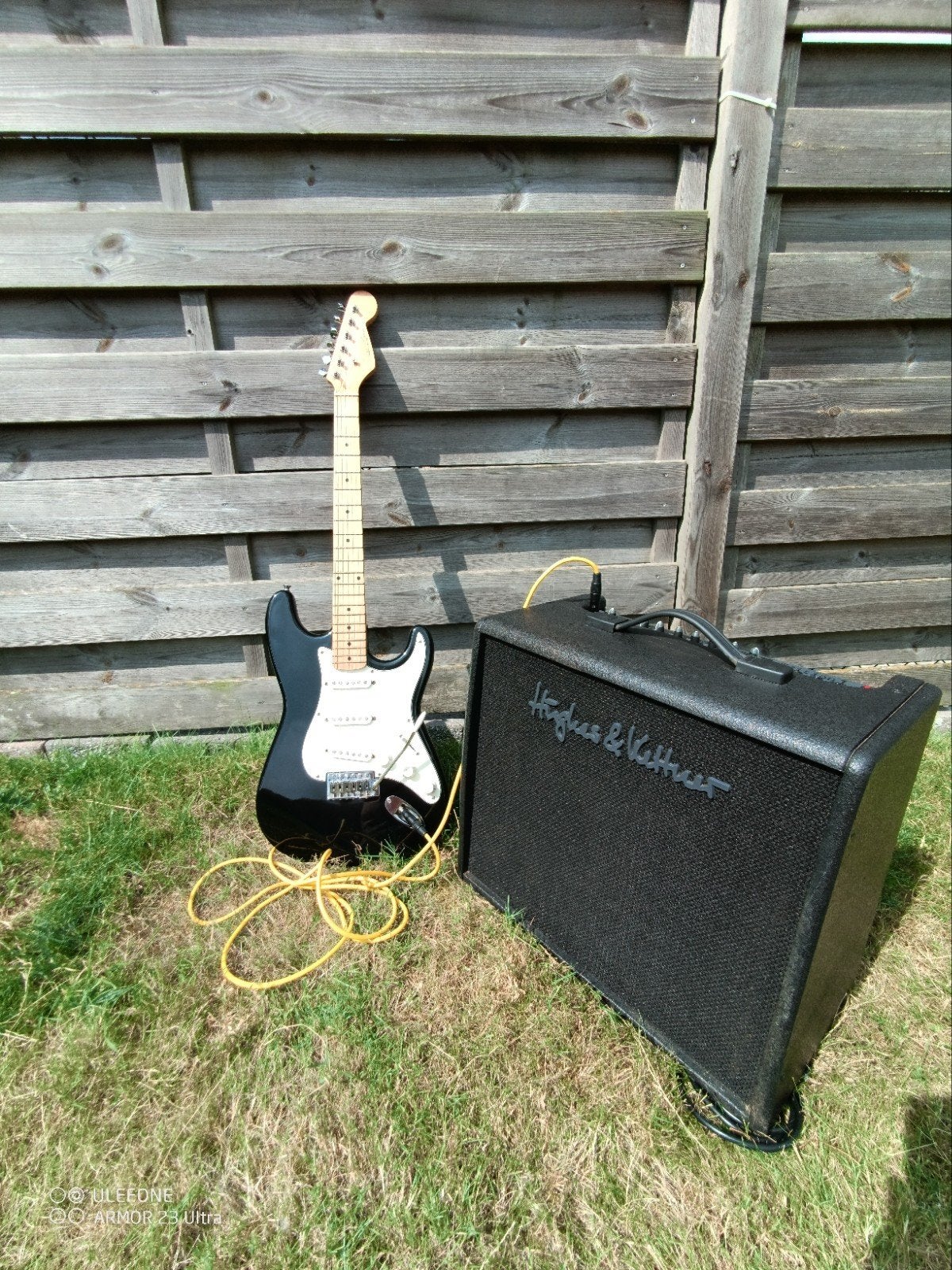Elektrische gitaar en versterker, Musique & Instruments, Autres marques, Avec ampli, Enlèvement, Utilisé