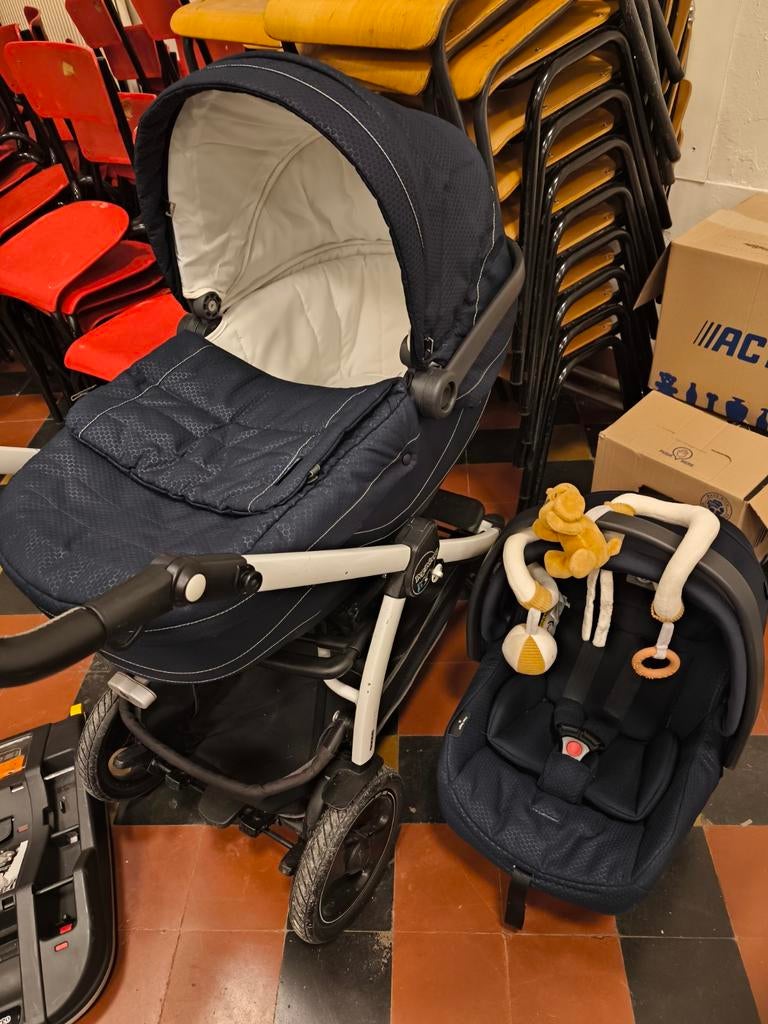 Pousette trio marque Peg-perego. Le prix est a discuter., Enlèvement