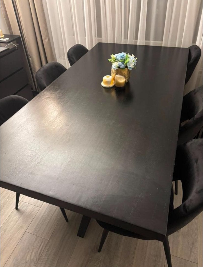 Zwarte tafel met 6 stoelen, Huis en Inrichting, Complete eetkamers, Ophalen, Zo goed als nieuw