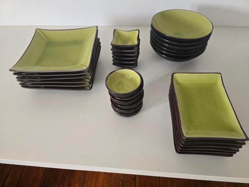 Perfecte staat : eetservies Japanse stijl 30 stuks, Huis en Inrichting, Ophalen, Aziatisch, Overige merken, Zo goed als nieuw