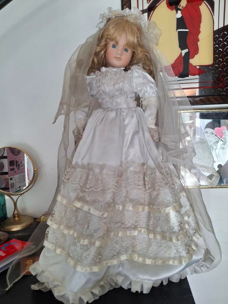 Poupée mariée porcelaine, Antiquités & Art, Enlèvement