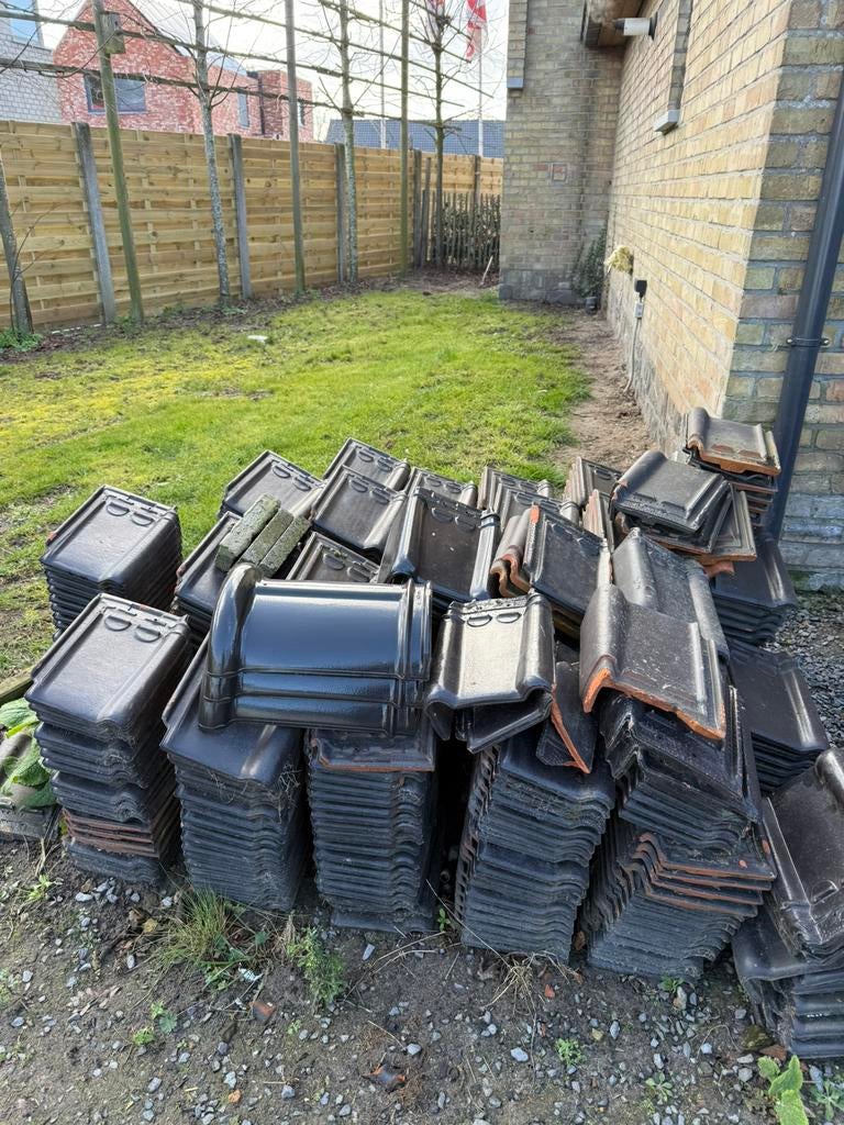 Pottelberg dakpannen antraciet, Doe-het-zelf en Bouw, Ophalen, Zo goed als nieuw, Dakpannen