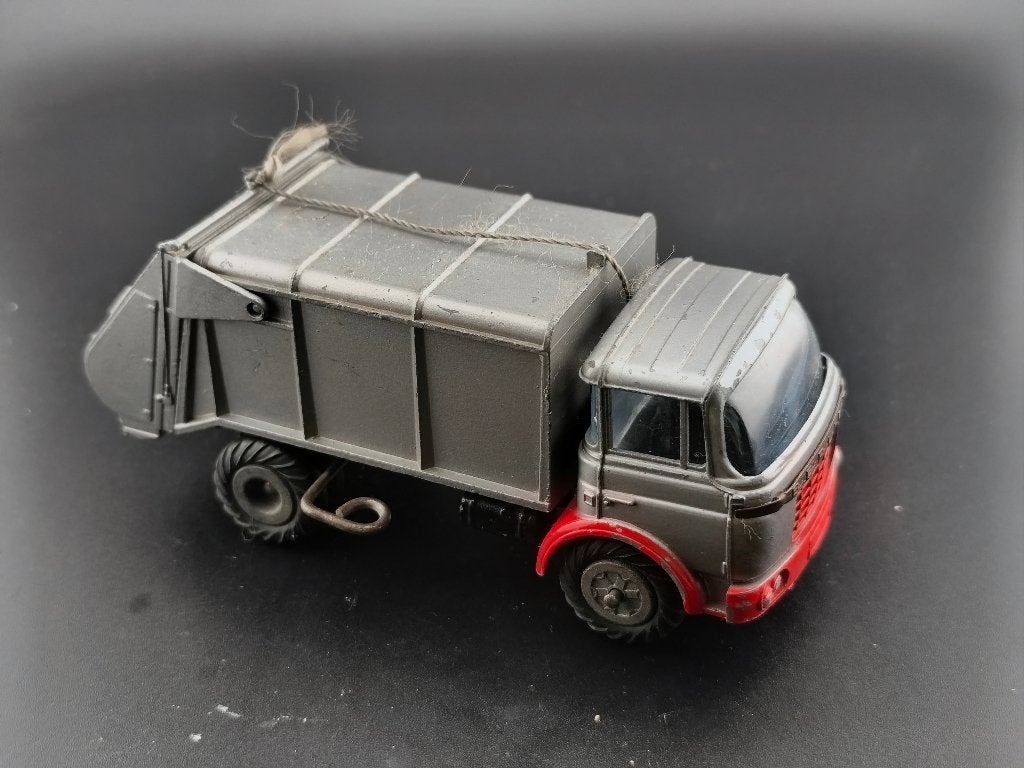 JRD (NO DINKY) BERLIET GAK BENNE À ORDURES REF 131, Enlèvement ou Envoi, Utilisé, Bus ou Camion, Autres marques