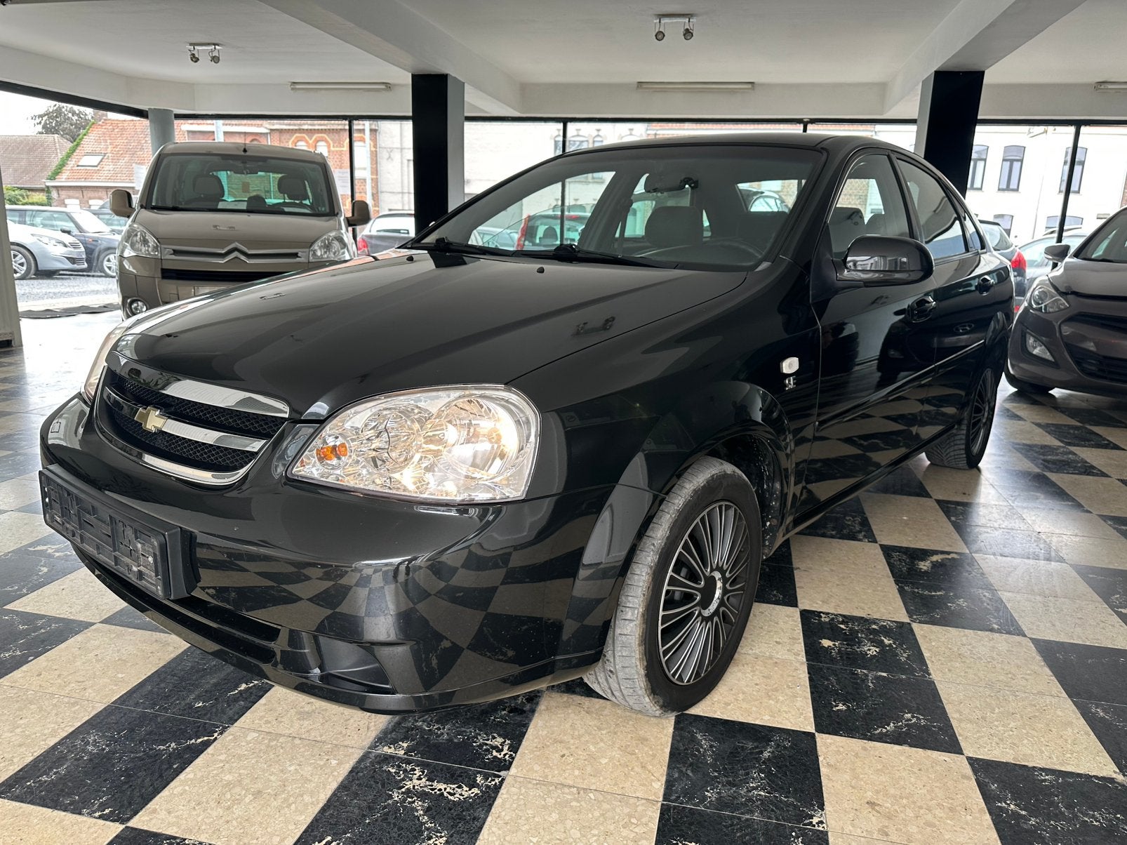 Chevrolet Nubira Station Wagon 1.6-16V Spirit, Auto's, Chevrolet, Stof, 4 cilinders, Zwart, Bedrijf