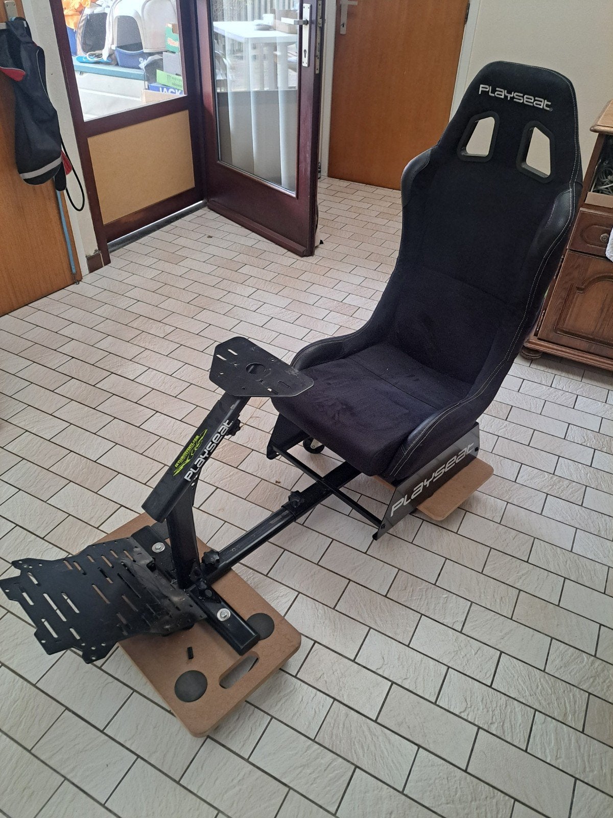 Playseat met Logitech g29 stuur en pedalen, Ophalen