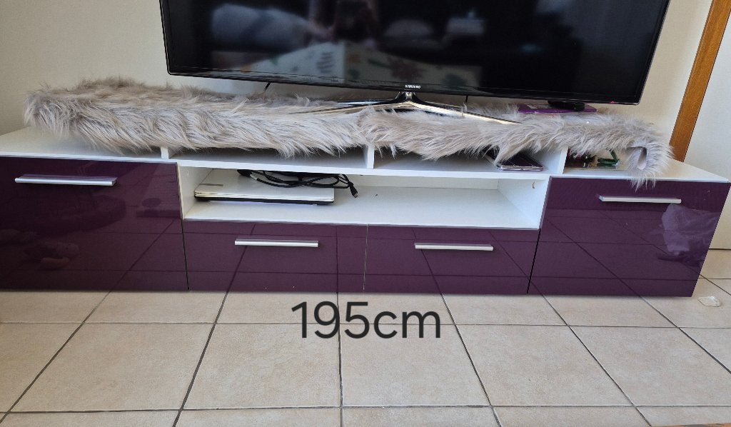 Tv stand, Ophalen