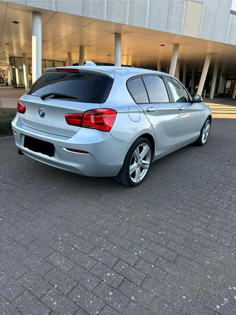 BMW 116i - 2017- Essence - Manueel- 120.000 km, Auto's, BMW, Particulier, Benzine, Te koop