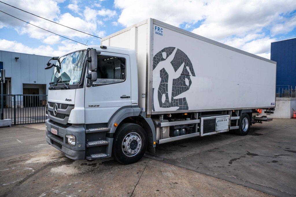 Mercedes-Benz AXOR 1829-MP3+ CARRIER (bj 2013), Euro 5, Achterwielaandrijving, Mercedes-Benz, Bedrijf