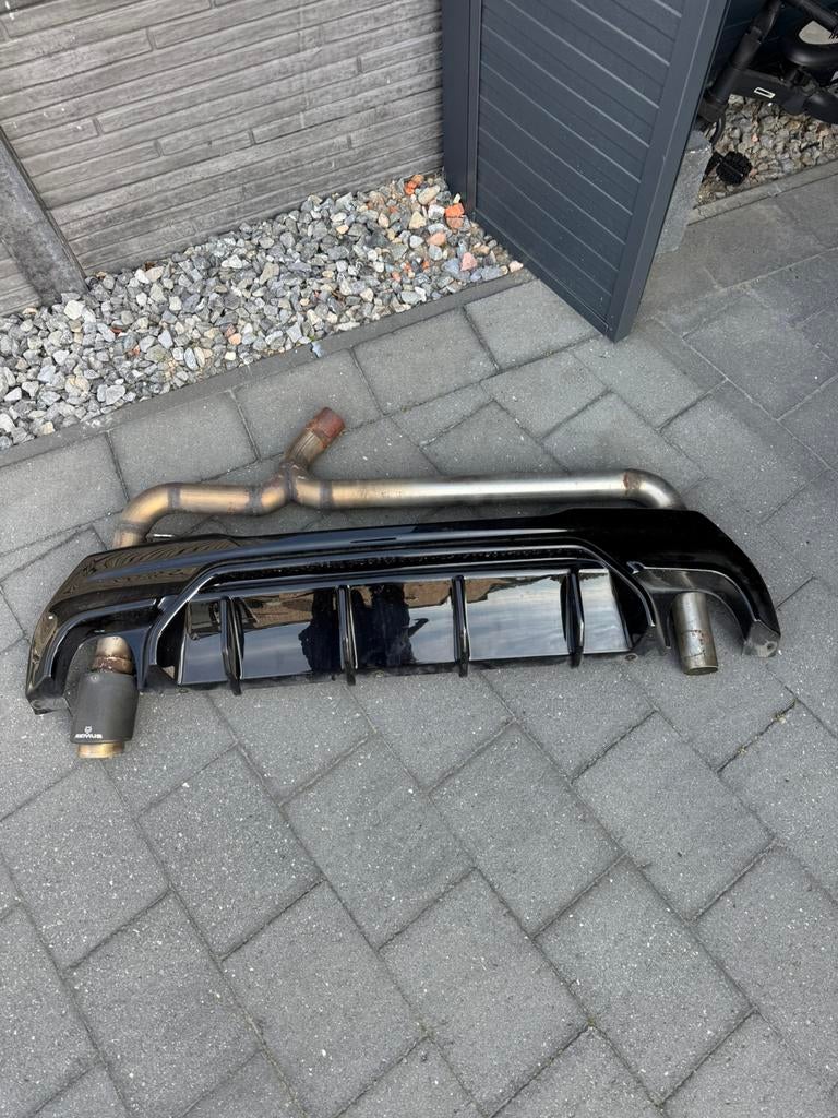 BMW F40 Maxton diffuser met dubbele uitlaat perfecte staat, Auto-onderdelen, Ophalen, BMW