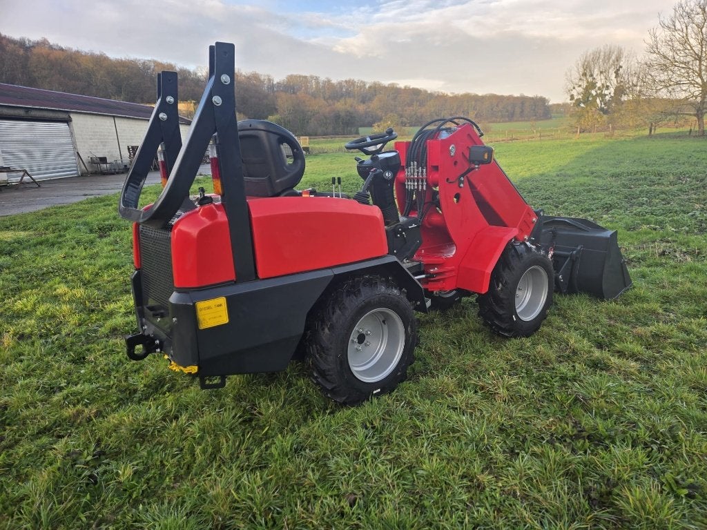 Mini chargeur articulé ou valet de ferme Modèle 918 KUBOTA, Bricolage & Construction, Enlèvement, Neuf