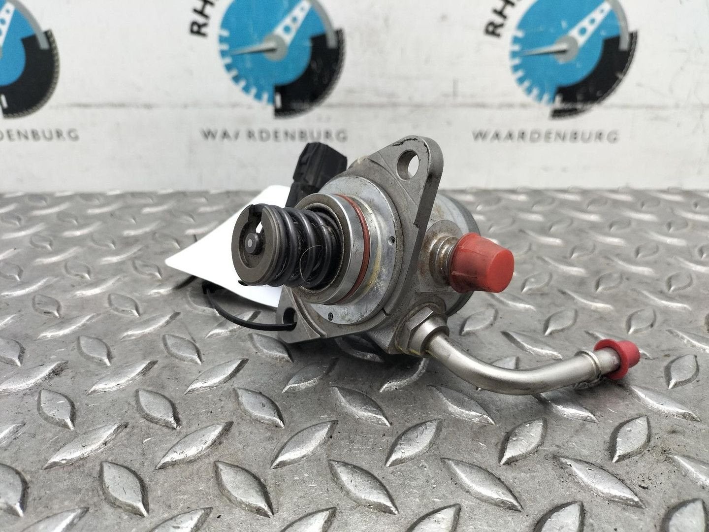 VOLVO V40 BRANDSTOF POMP VOOR DE INJECTOR 31437903 2018, Ophalen of Verzenden, Gebruikt, ARN erkend