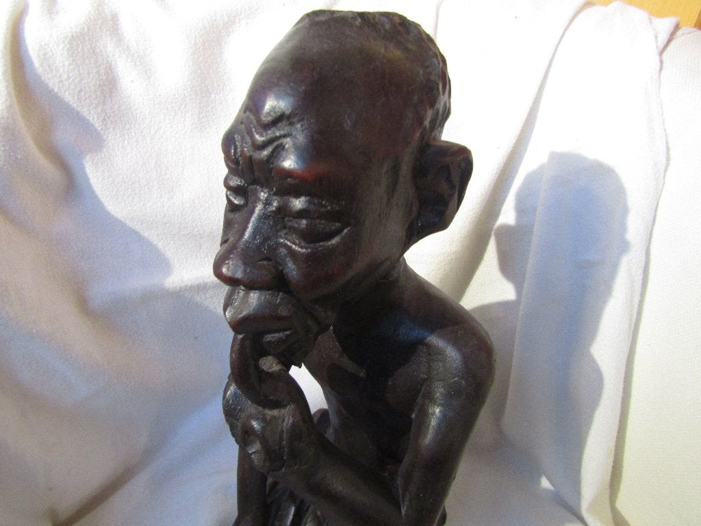 Prachtig beeld van een oudere man die zijn pijp rookt, Antiek en Kunst, Hout, Afrika, Handgemaakt, Zwart