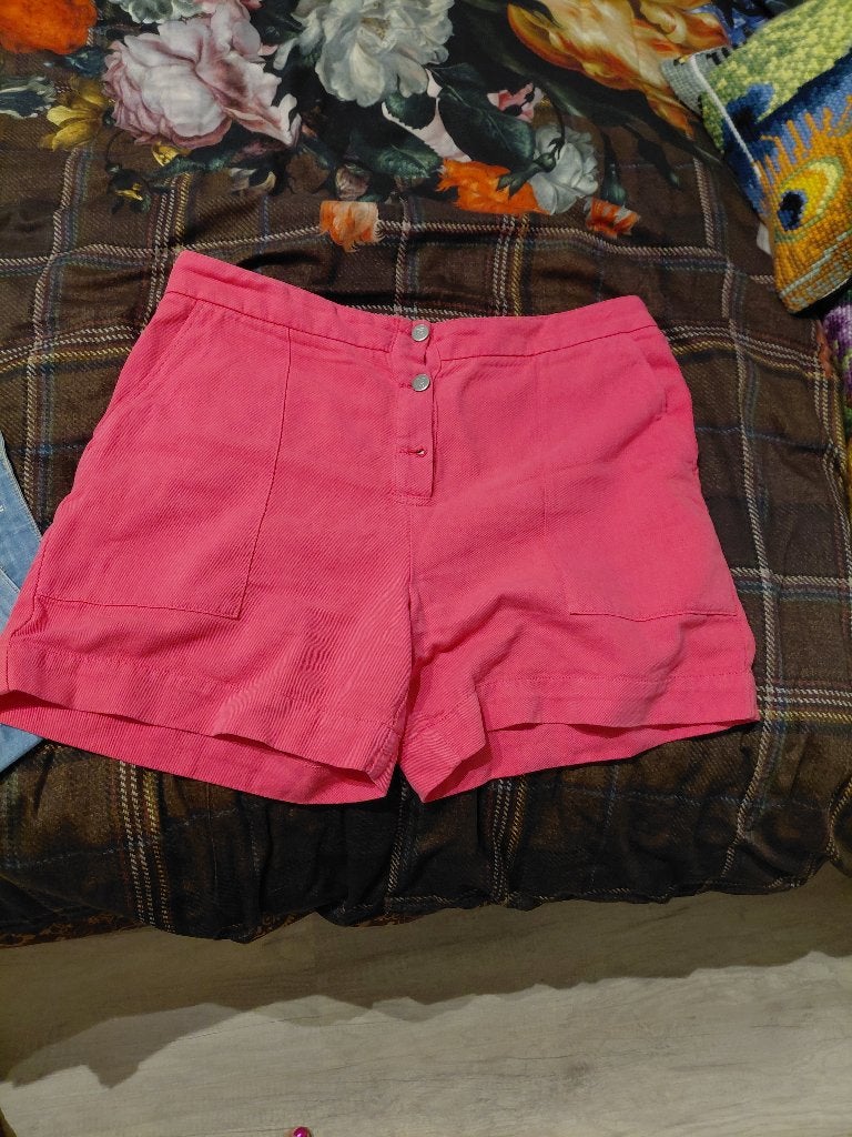 four roses prachtige short m46, Ophalen, Zo goed als nieuw, Maat 42/44 (L)
