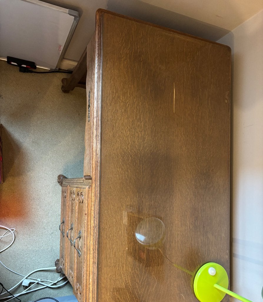 Ancien bureau en chêne sculpté – style Louis XV, Ophalen