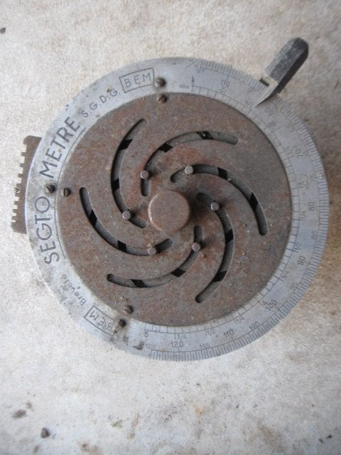 Zeer oude opmeter van borages oliekeerringen jaren 50 60, Ophalen