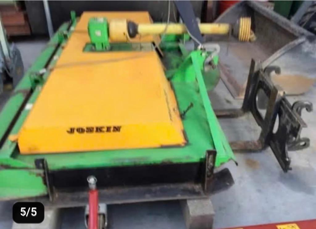 Weidebloter Joskin, Ophalen