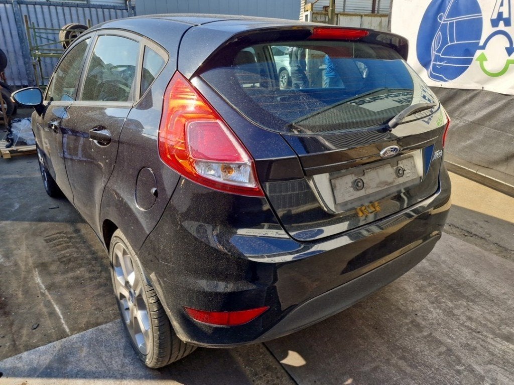 FEU ARRIÈRE GAUCHE Ford Fiesta 6 (JA8) (01-2008/01-2018), Henry-Ford-Straße  1
50735  Köln, DE, Ford-Werke GmbH, Kunden@ford.com