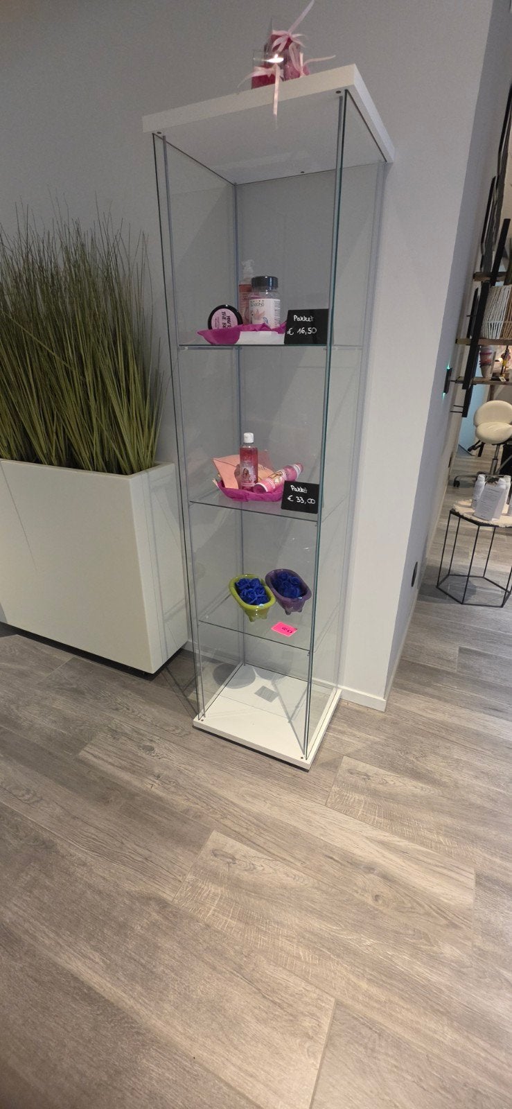glazen vitrinekast ikea, Ophalen