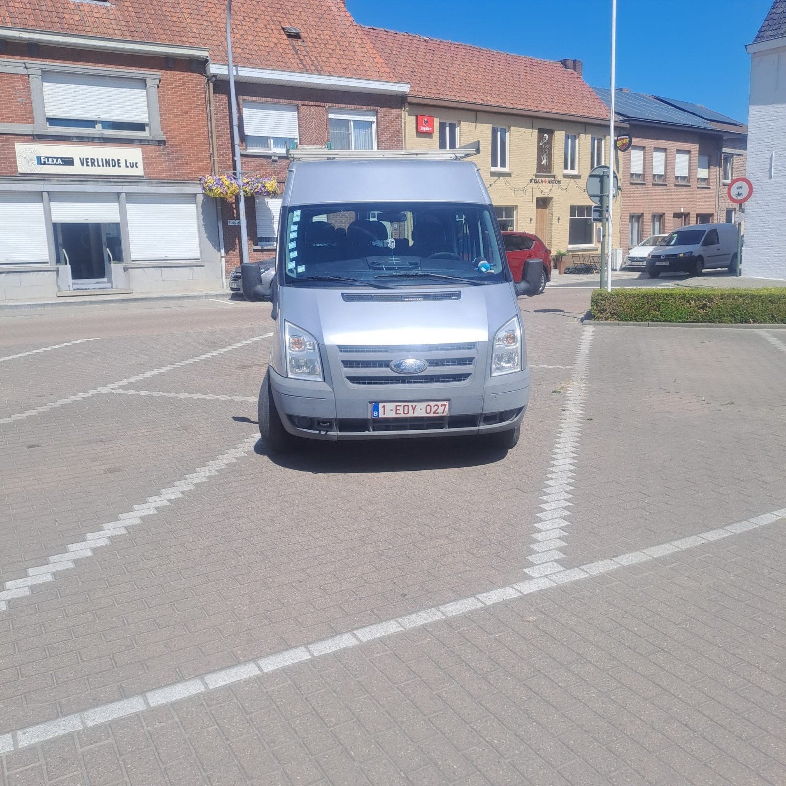 Ford transit 6 zitplaatsen zilvergrijs 140  T350, Auto's, Particulier, Te koop, Ford