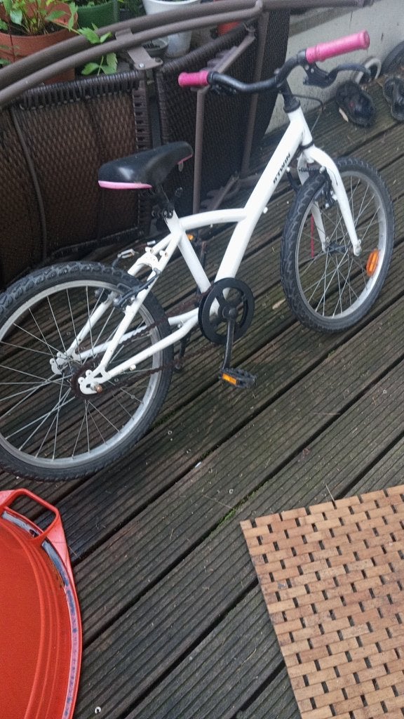 Vélo 20 pouces B'Twin pour fille - Bon état, Vélos & Vélomoteurs, B,twin, Frein à main, Utilisé, 20 pouces