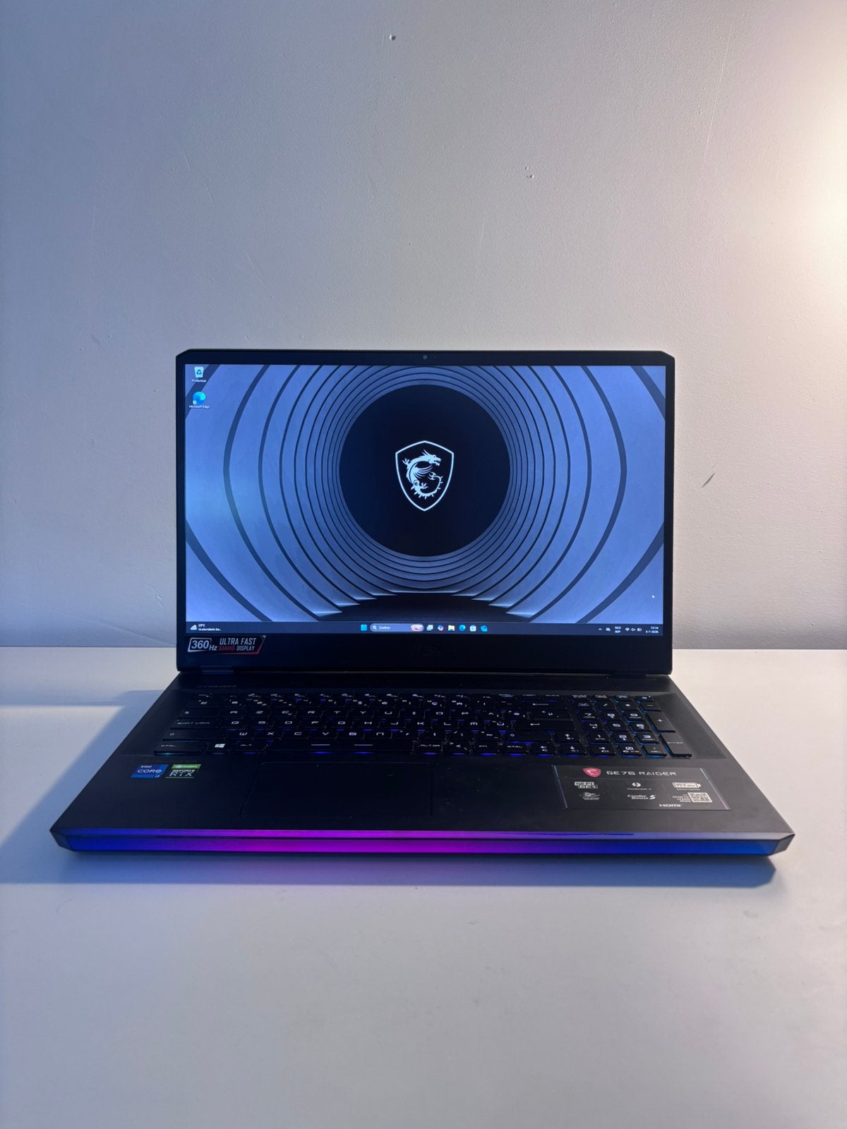 MSI Raider GE76 11UG Gaming Laptop, Informatique & Logiciels, Ordinateurs portables Windows, 17 pouces ou plus, SSD, 2 à 3 Ghz