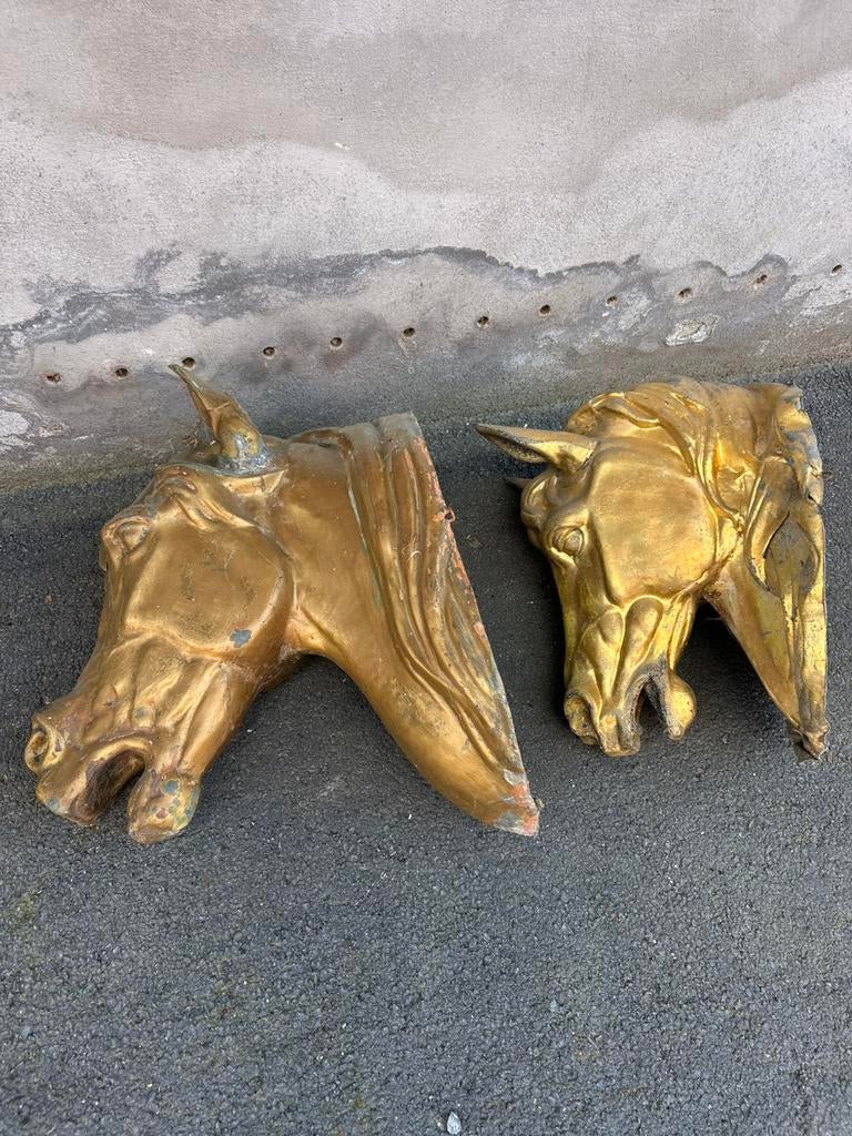 2 stuks unieke oude koppen in zink van paarden slagerij, Antiquités & Art, Enlèvement