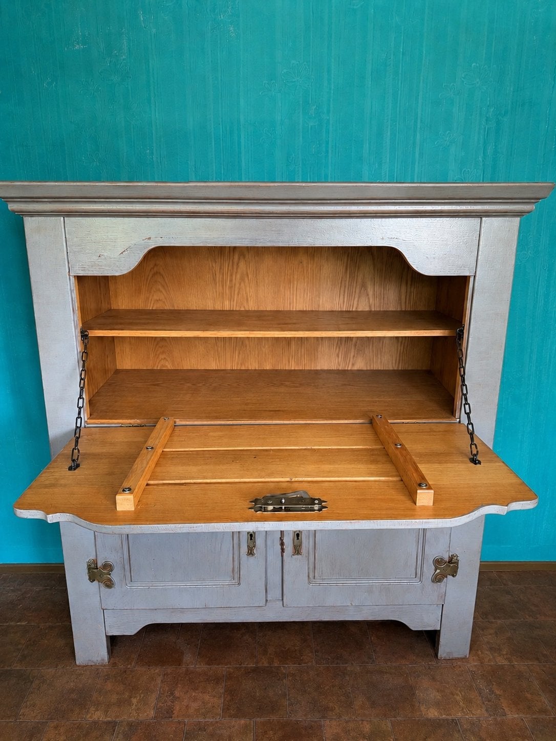 TE KOOP BARKAST & (optie)GRATIS HOEKKAST, Antiquités & Art, Antiquités | Meubles | Armoires, Enlèvement