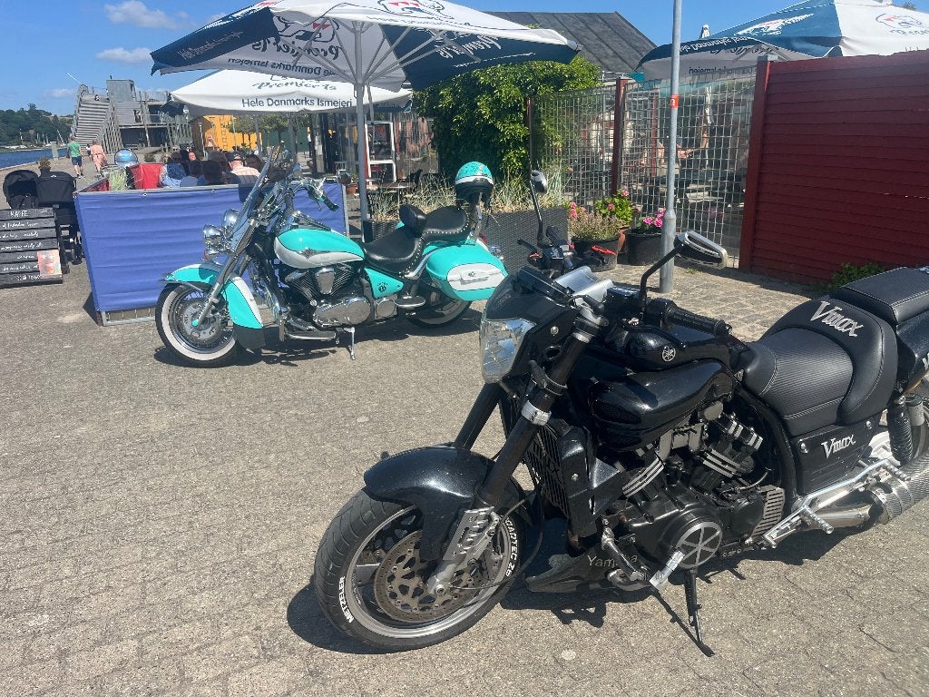 Yamaha Vmax 1200 1985, Motos, Occasion, Plus de 35 kW, Particulier, Transmission par cardan
