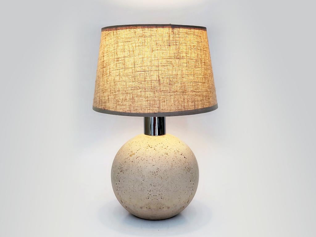 lampe de table en travertin Italie années 1970, Enlèvement ou Envoi, Maison et Meubles