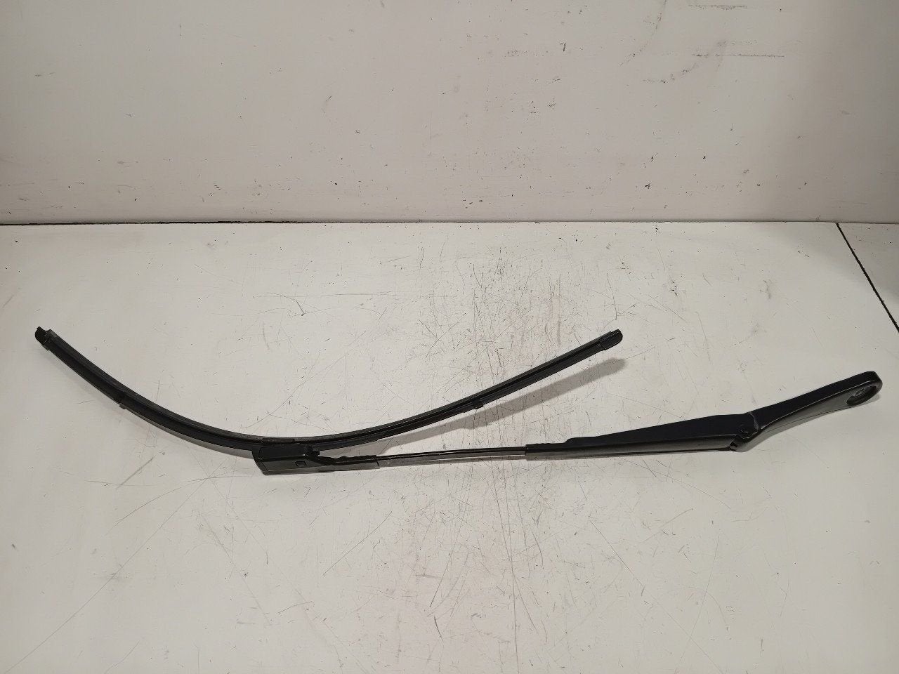 Ruitenwisserarm links voor BMW 2 serie, Auto-onderdelen, Onderdelen@venauto.nl, Van der Ven Autorecycling B.V., Gebruikt, Ettenseweg 76, 4706 PB Roosendaal, The Netherlands