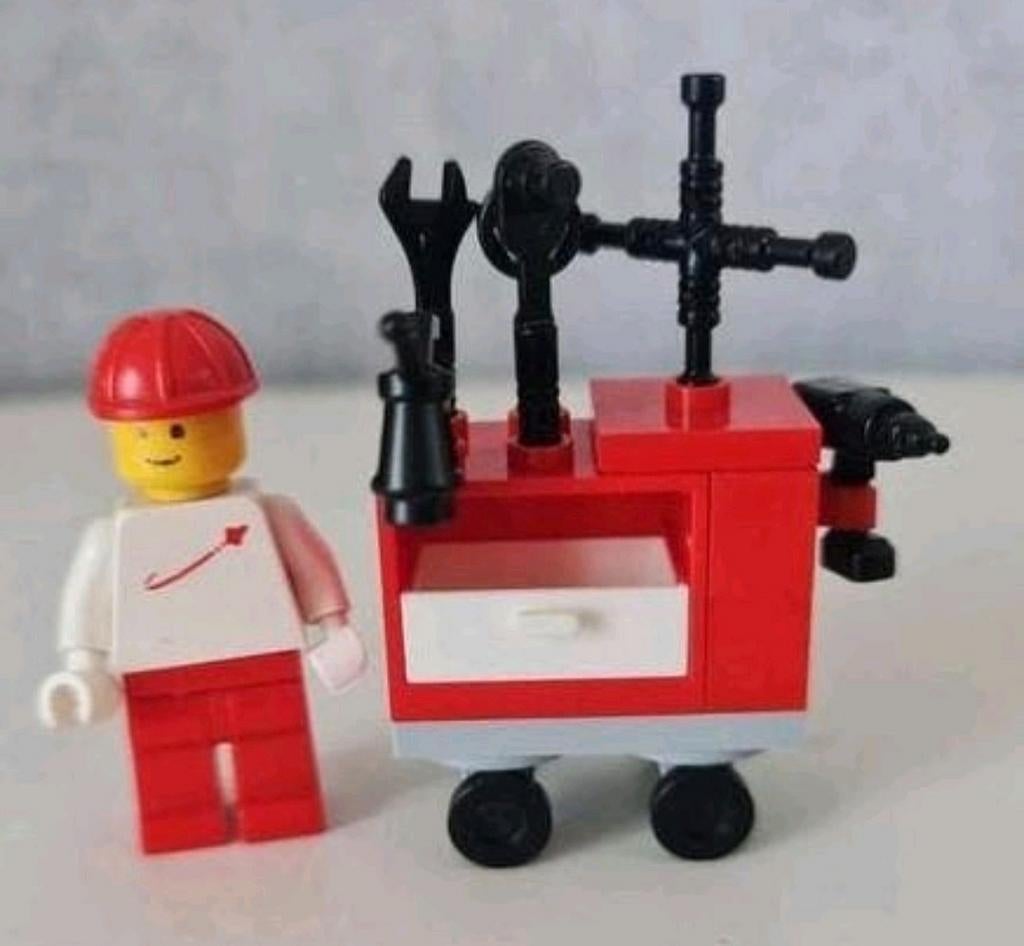 Lego minifiguur met garage gereedschapwagen, Ophalen of Verzenden, Minifiguur, Lego