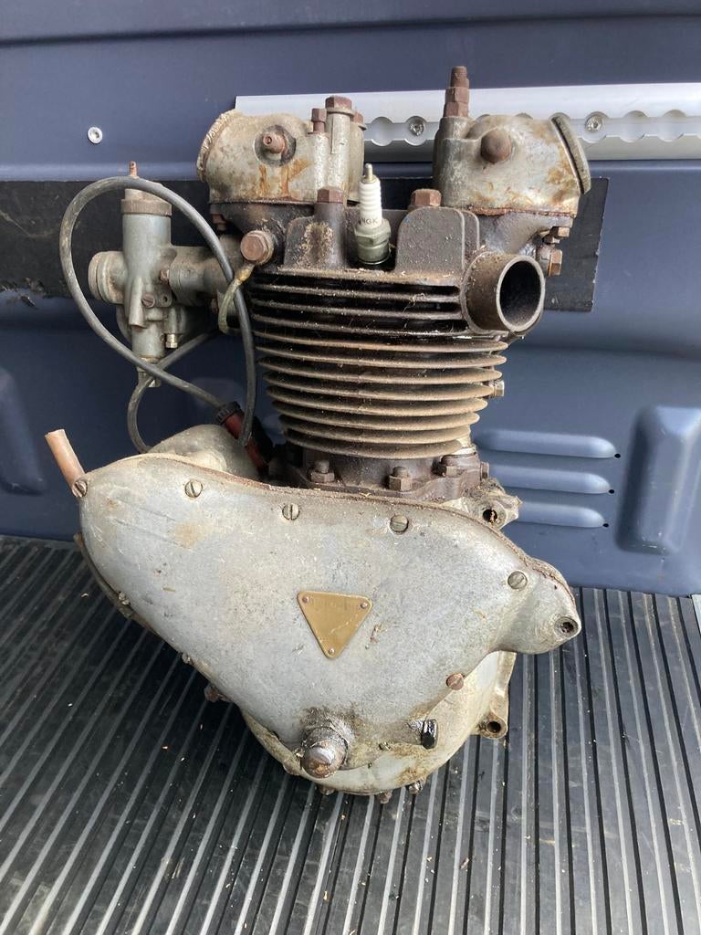 Triumph Speedtwin 5T-1952, Motoren